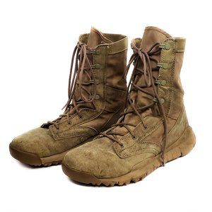 Nike SFB Special Field Boots | Men US 9